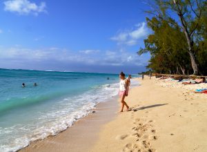 Le Morne Beach, Swimming