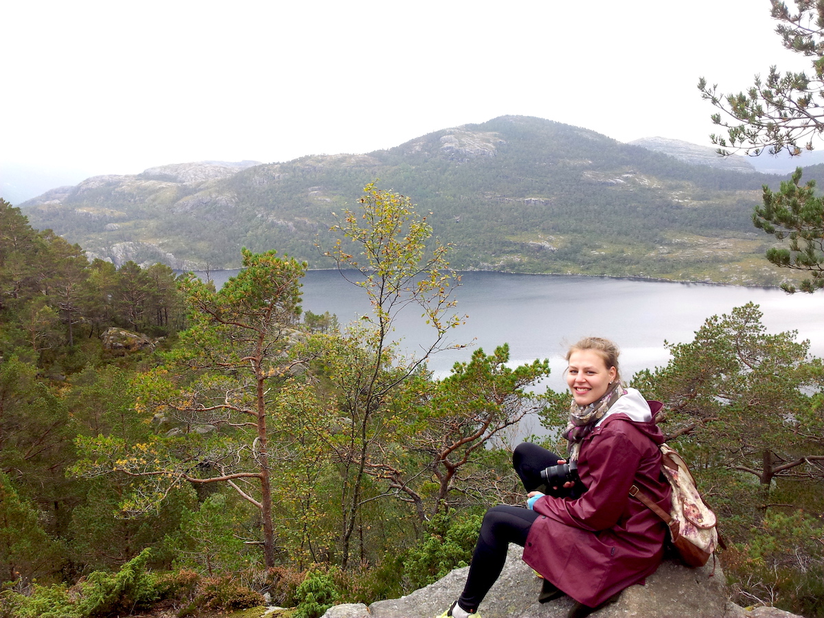 Preikestolen, Hike